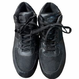 Much loved Mountain Gear Men's Black High-Top Sneakers. Life left!